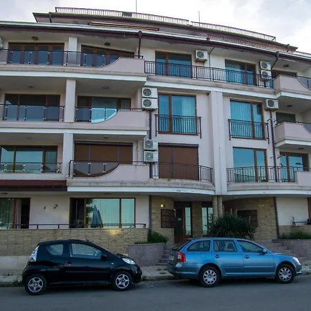 Guest Stela Apartamento Carevo